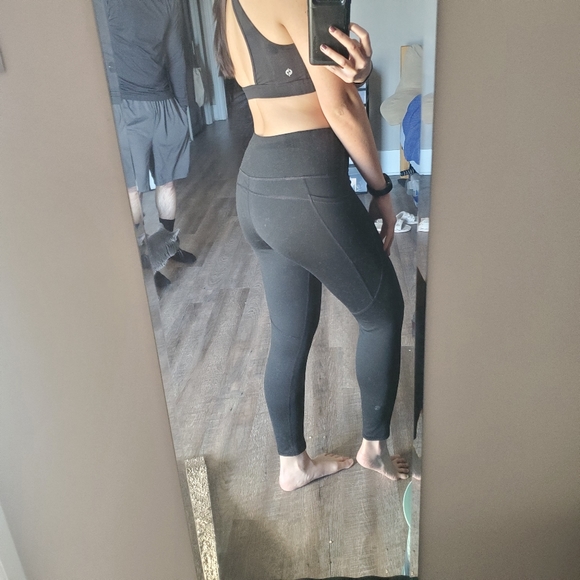 High waisted pocket leggings - Picture 2 of 3